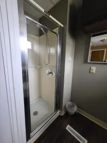 Cozy Apartment Near Midland City Center - Image 3