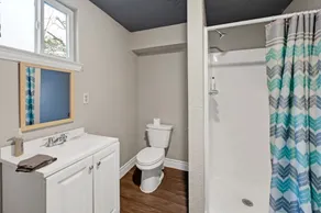 5BR Family Gem: Barbecue, Swim & Relax! - Image 5