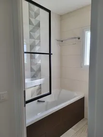 Maison Rénovée au Calme Proche Centre-ville - Image 3