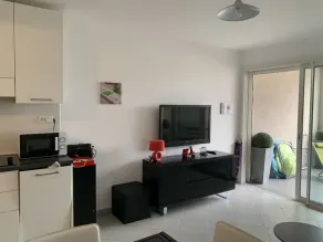 250 m plage, bel appartement climatisé avec terrasse, garage et WIFI - Image 5