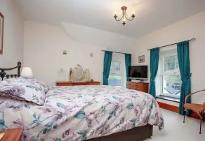 1 Bed House - Garden, Parking, Pets Allowed - Image 3
