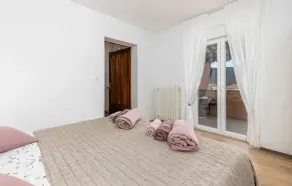 2 bedroom gorgeous apartment in Mucici - Image 5