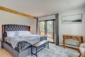 Breathtaking views, rolling hills, firepit, deck, Hibachi table , king beds  - Image 4