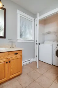 Hardys beach house - Image 3