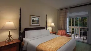Williamsburg | Couples History Weekend | Pool + Golf - Image 5