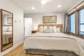 Beautiful Bayside Beach Home in Pacific Beach - Image 4