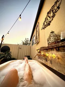 Cosy Crossfield Cottage Bed & Breakfast - Image 3