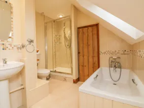 Fig Tree Cottage - Image 4