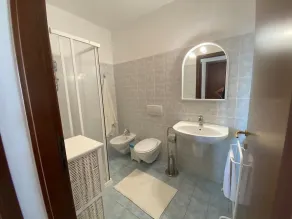 Newly remodeled beach house with breathtaking views of the sea- close to beaches - Image 3