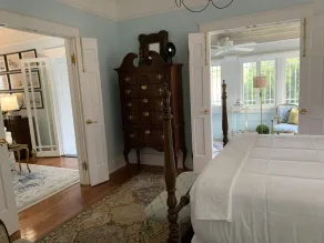 Luxurious and Relaxing Elegance Upstairs 🚭 - Image 4
