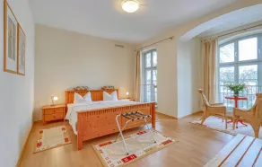 2 Bedroom Amazing Apartment In Krakow Am See - Image 4