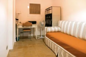 Lovely 3 bedroom with seaview and access to pool - Image 3