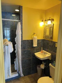 Lovely Suite at Lake Roberts - Image 2