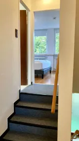 Serviced apartment with lake view, fast internet, garage & flexible check-in - Image 2
