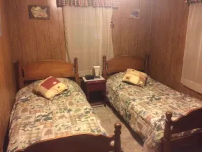 A Cozy Cottage Hideaway in the Beautiful Baraboo Bluffs - Image 4