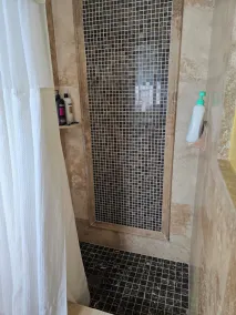 Entire home with a resort style pool.  Close to beaches, shopping & resturants. - Image 2