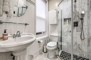 Apartment in Historic Old Town Alexandria , VA. - Image 3