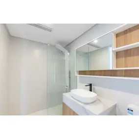 Mansfield Lakeside Caravan Park - Image 2