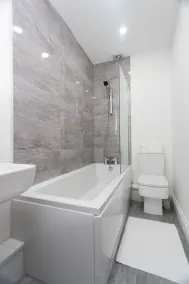 Luxurious 2 bedroom -In  Leeds near dance School - Image 3