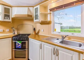 3 bedroom accommodation in Newbridge, Nr Yarmouth - Image 4