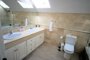Wonderful penthouse with amazing sea-and golf views  in Marbella´s Elviria Hills - Image 4