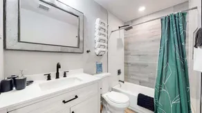 Modern Family Home with Three King Beds Near VA & Anschutz - Image 5
