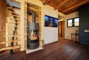 Cozy Cottage. Big Yard. Mountain Views. Pool. HotTub. Privacy. Pet haven. - Image 2