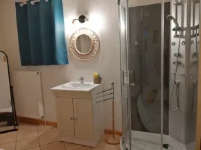 Gîte Le Répit med pool - Image 4