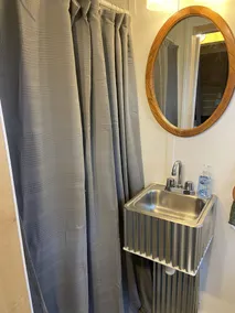 Private TINY CABIN Full Bath Queen Bed 5 STAR Clean! By Patoka Lake - Image 2