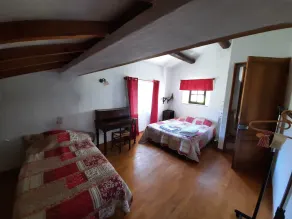 Beautiful Provencal mas with breathtaking views of the Luberon - Image 4