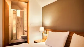 Chalet Mondsee with sauna - 5 bedrooms at Dormio resort Obertraun - Image 2