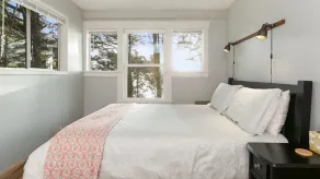 Oceanfront Beach House i Falcon Cove, Arch Cape, Oregon - Image 2