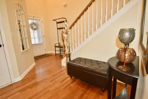 Spacious Townhouse w/Oversized Master BD near Halcyon - Great for Families - Image 3