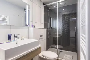 Wifi, ski-in/ski-out & foot of the slopes, swimming pool, terrace, balcony, tv, ski locker, 59m² - Image 5