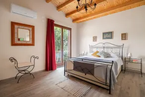 Lovely Sicilian-style villa with pool and sea view, 3 Km from the beach - Image 4