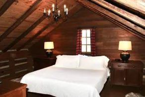 New! Carolina Frost Cabin in Downtown Mocksville - Image 5