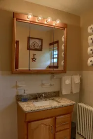 Visit our charming cottage this Fall & Winter. Enjoy the Scenery & Ski Slopes. - Image 2