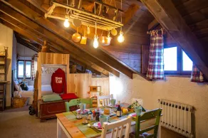 The mountain loft with the most beautiful park on Lake Maggiore as its garden - Image 5