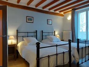 Charming Renovated Cottage with Garden, Terrace & Game Room Near Paris - Image 4
