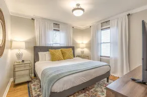 OneCozyPlace Tulsa | King Bed • Expo•TU • Downtown - Image 4