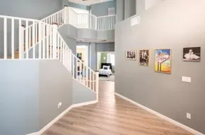 Large Fully Furnished 5 Bedroom Home - Image 2
