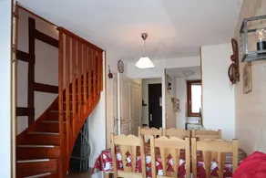 Overfladeareal: ca. 43 m². Orientering: Vest. Stue med sovesofa - Image 4