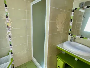 Pænt renoveret hus, moderne og komfortabelt, meget tæt på stranden! - Image 2