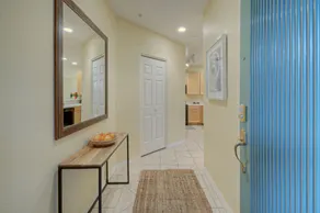 Superstition Lakes 2 BR, 2 BA Condo; Lake & Sunrise VISNINGER; Opvarmet pool / spa; Gated Comm - Image 2