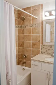 ‼️‼️ Modern Wooded Retreat ‼️‼️ 6min to Purdue - Image 3