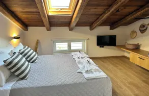 Magnificent villa in a spectacular setting - Image 5