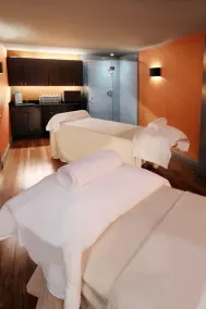 1-Bedroom Suite at a  Hotel - Image 5