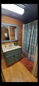 Papa Bears Cozy Cabin at Up The Creek - Image 2