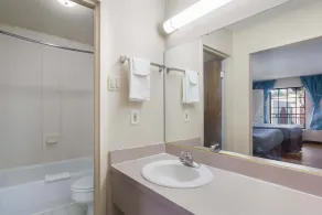 One life studio and suites - Image 5