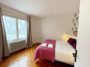 Charming 2-Bedroom Cottage with Garden, BBQ, Near Zoo & Chateaux - Image 4